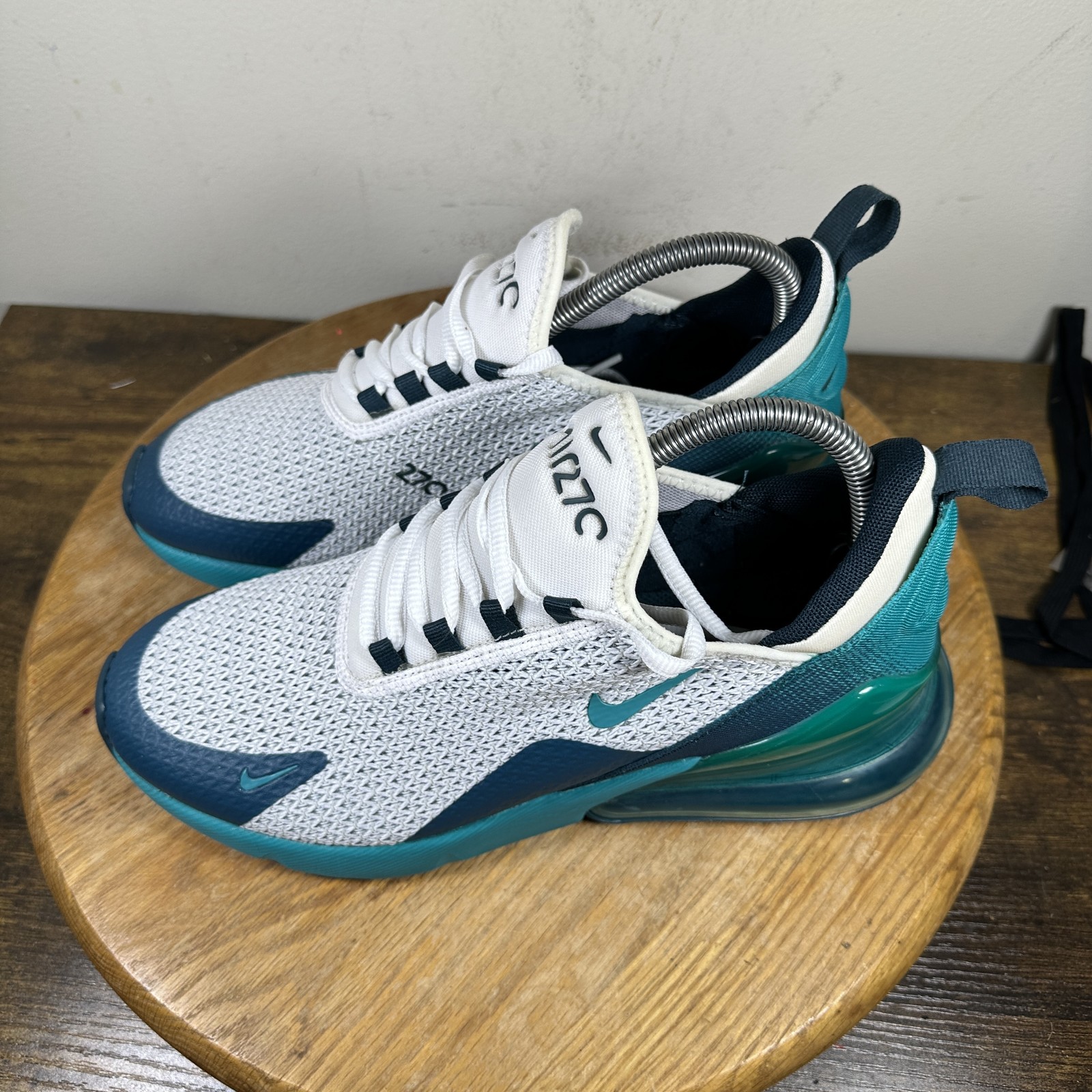 Nike Air Max 270 Shoes Womens Size 8.5 AV5141-100 Mesh Athletic Sneakers