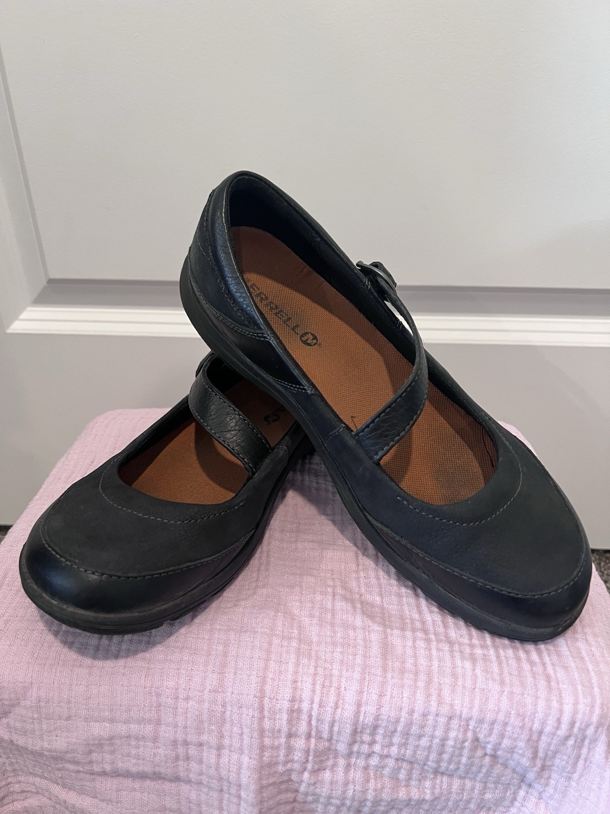 Merrell Dassie Erin Black Leather Women’s Mary Jane Shoes 7.5