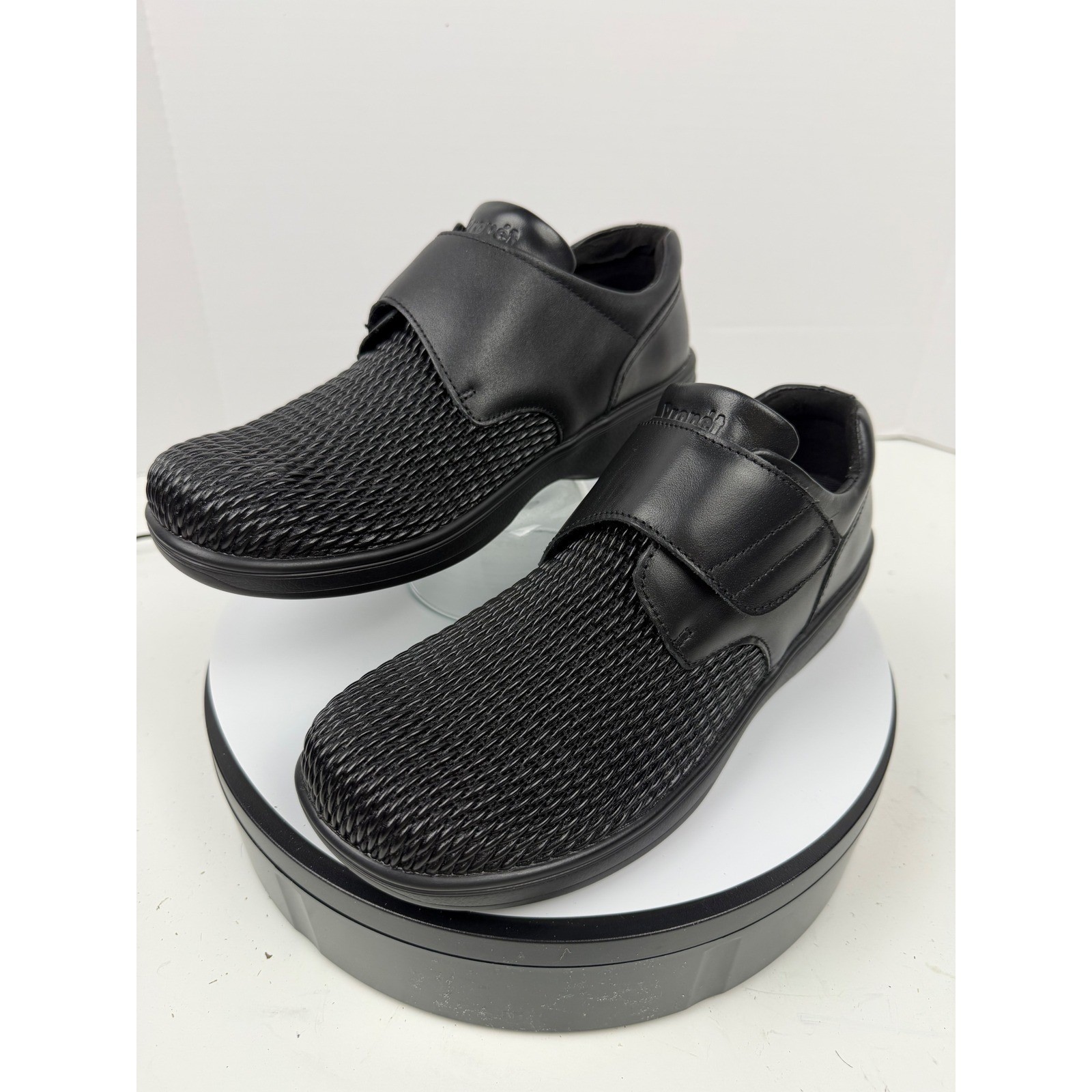 Propet Womens Olivia Black Hook and Loop Adjustable Orthopedic Shoes 10 X (2E)
