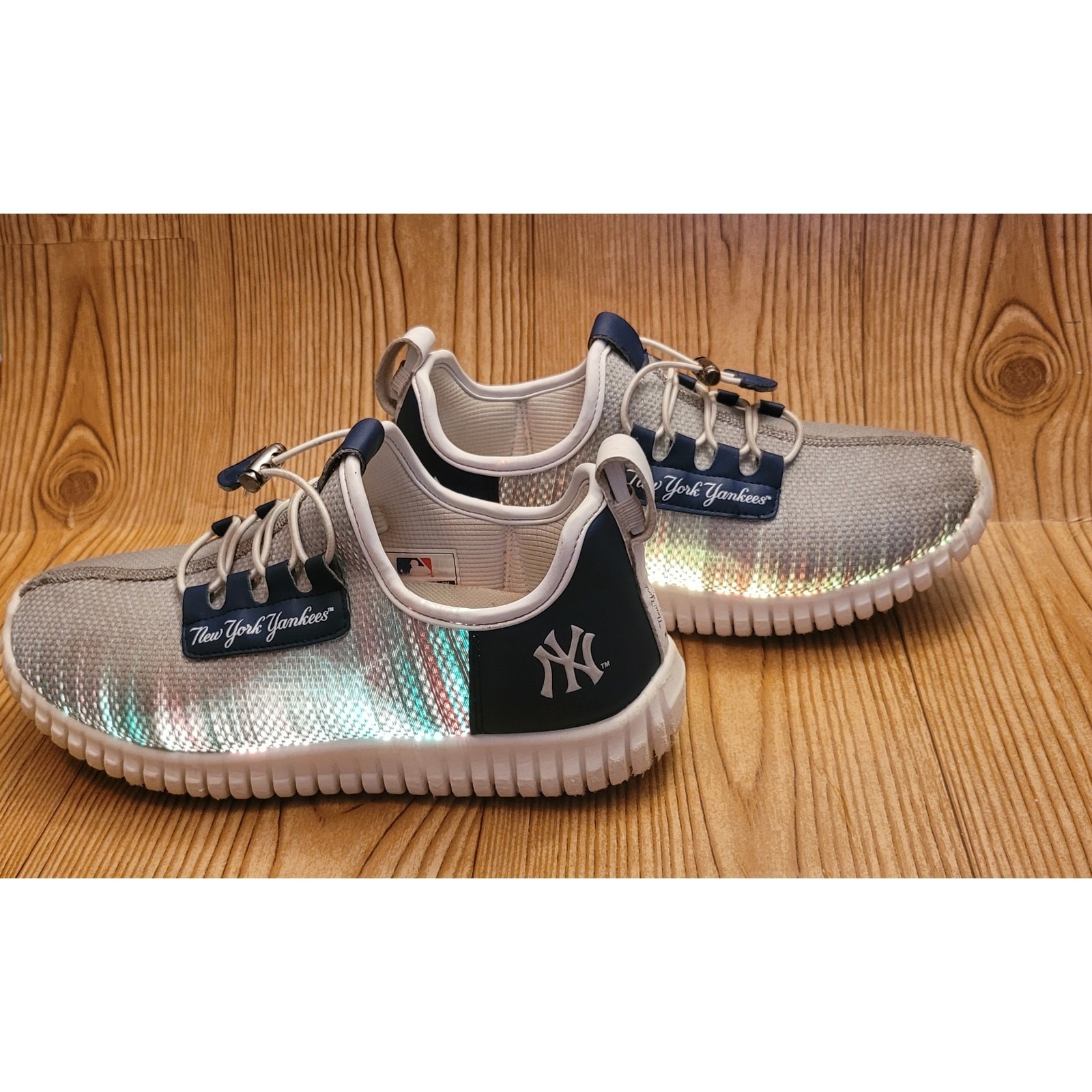Lumn8 light up NY Yankees slip on shoes Womens Size 9 LED multicolor No charger