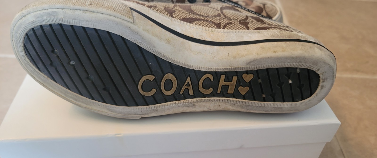 Coach Bev Signature Canvas Slip-On Sneakers Women’s 6.5 M Khaki/Chocolate A1570