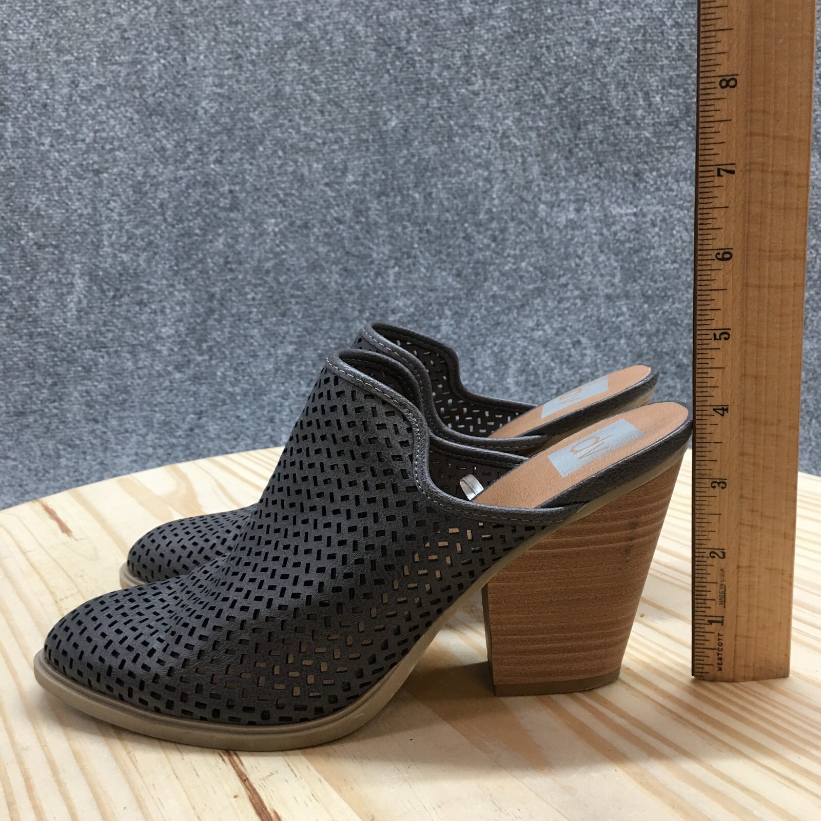 Dolce Vita Mules Womnes 9 Kenli Slip On Gray Faux Leather Block Heels Almond Toe