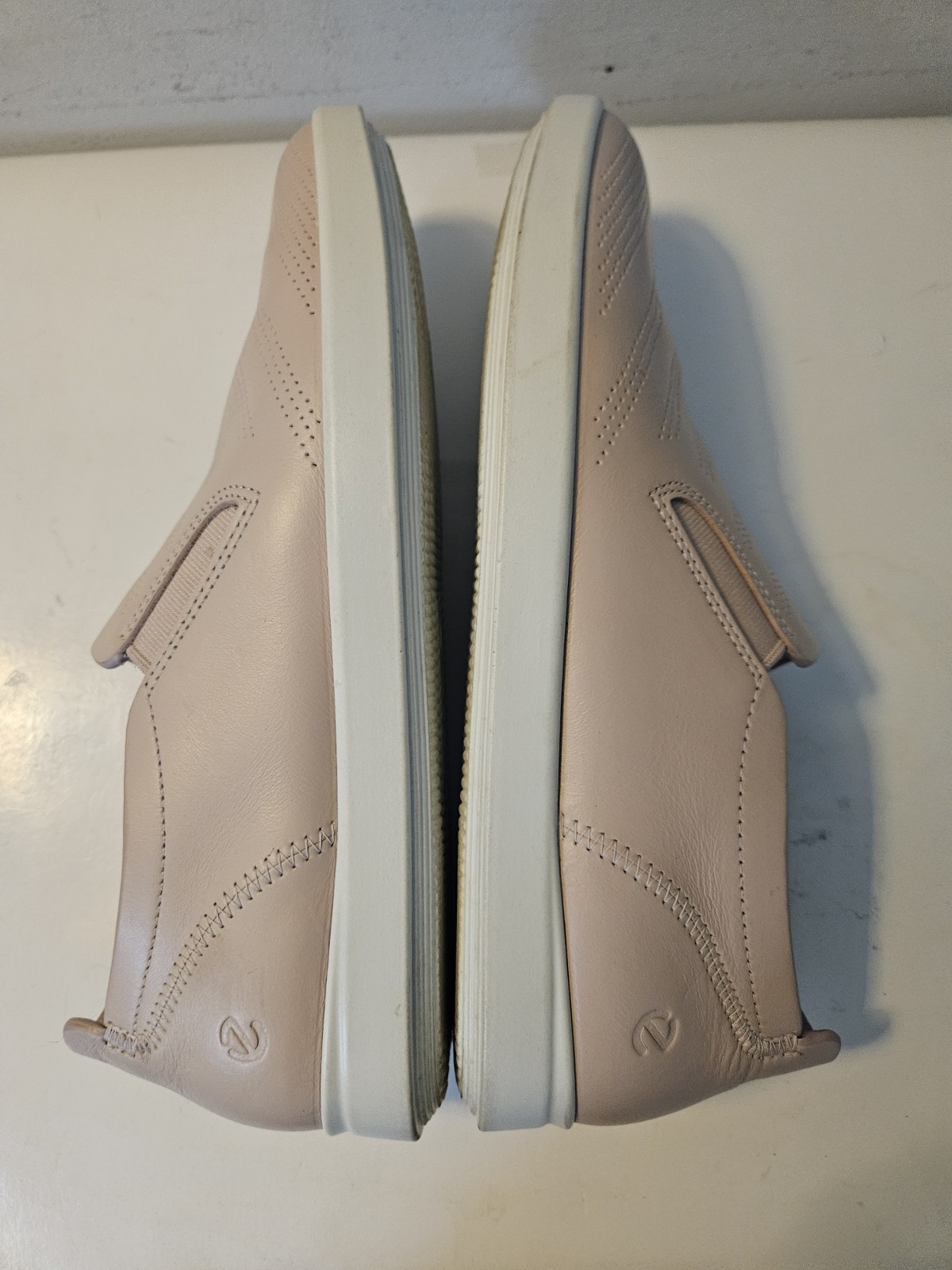 ECCO Travel W Women’s Slip-On Leather Comfort Shoes Rose Dust EU 39 US 8-8.5