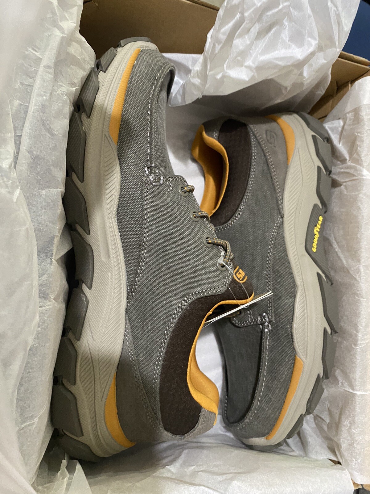 Skechers relaxed Fix