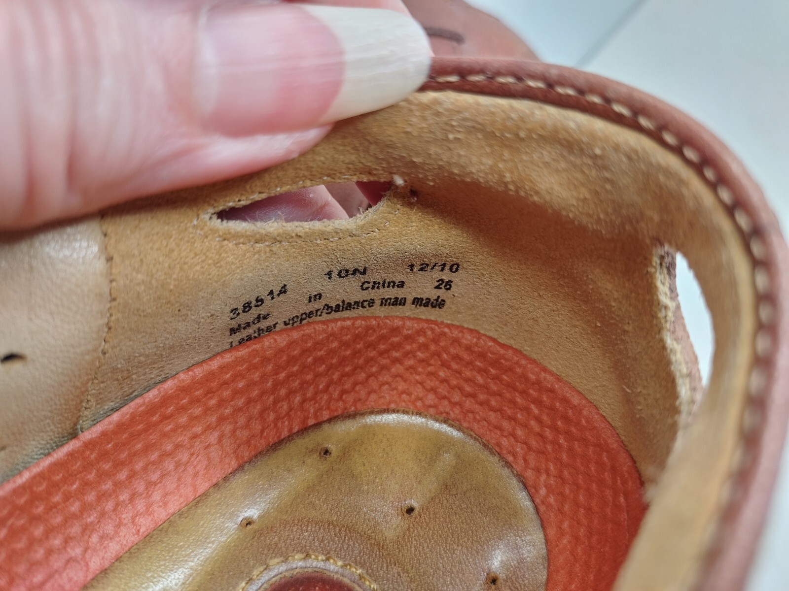 Clarks Structured Womens Brown Leather Closed Toed Sandel Shoes Size 10N Used