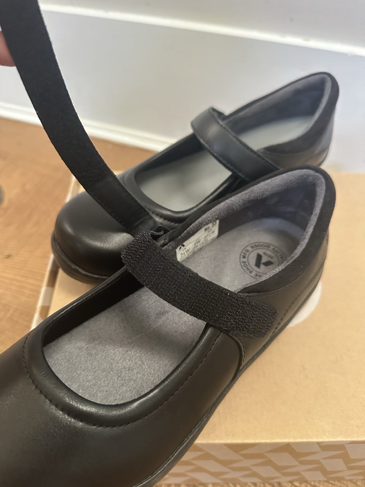 Anodyne No. 33 Casual Mary Jane Stretch Flats Black Stretch Women’s Size 7.5W