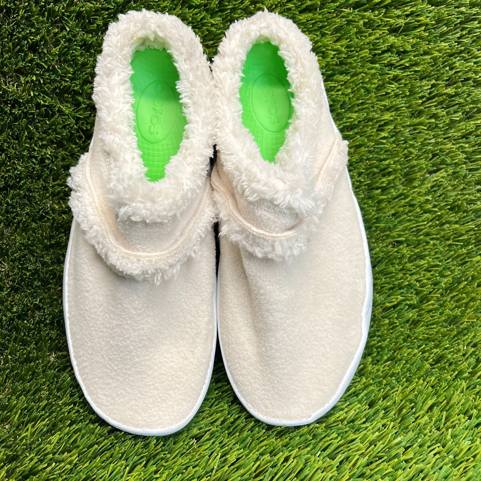 OOFOS OOcoozie Womens Size 7 Beige White Casual Slip On Recovery Mules Shoes