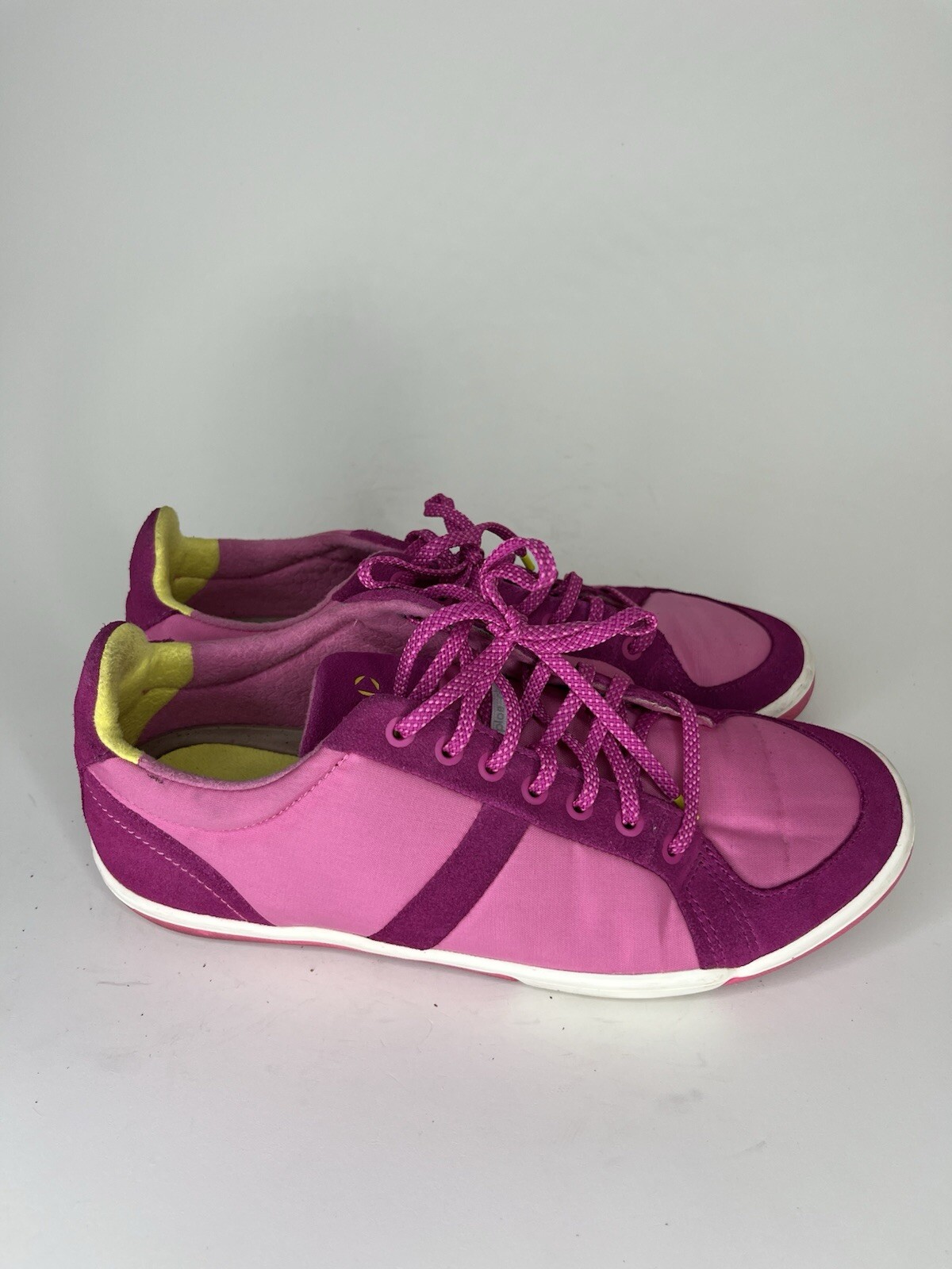 Plae Prospect Electric Fuchsia Pink Suede Textile Comfort Sneakers Women Size 9