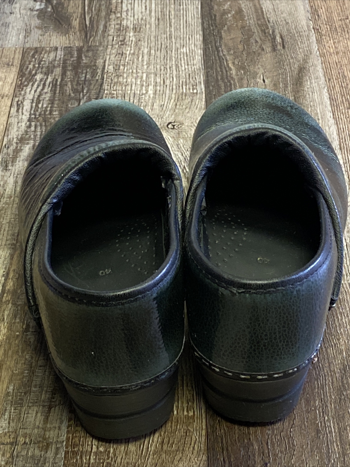 Sanita Shoes Women’s Size 9.5 Ombré Green Professional Danish Working Clogs