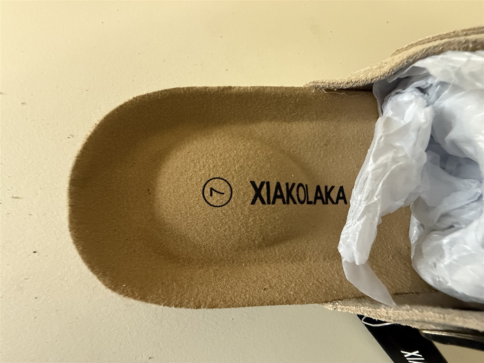One Single Shoe Right Foot Women’s Moccasin Slip On Size 7