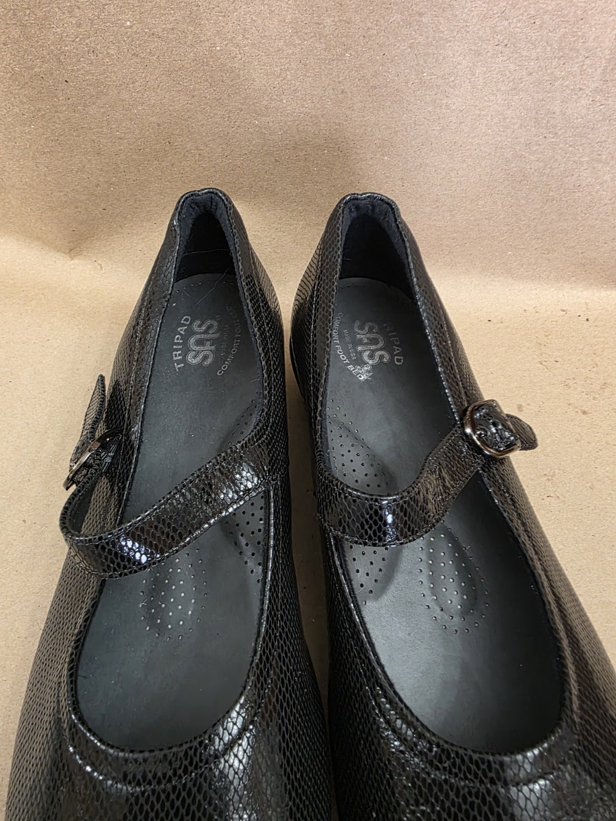 SAS (Sz 10.5 W) Maria Mary Jane Shoes Women’s Black Snake Print Leather Comfort