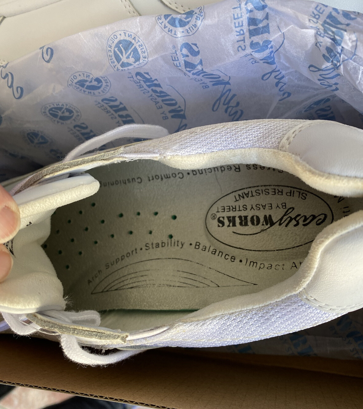 NEW Easy Works Middy White Women Professional Shoes Size 11 M Nurse Athletic