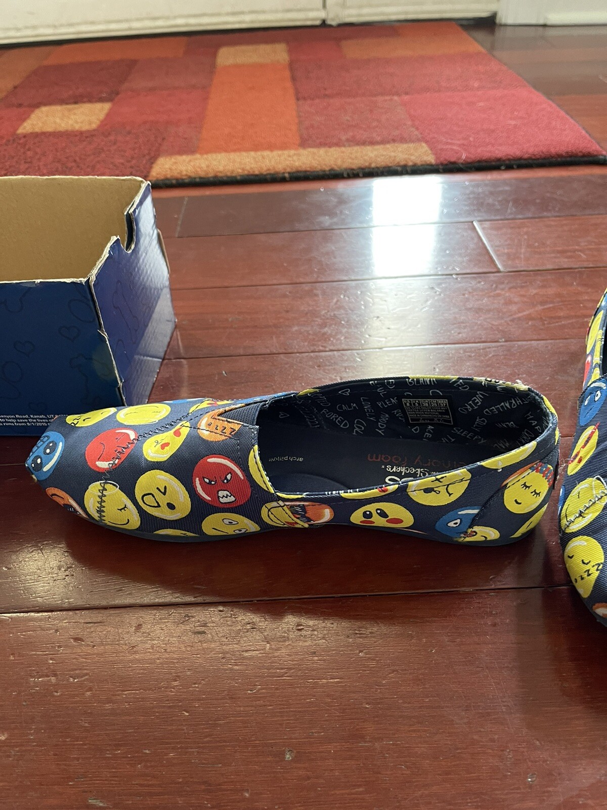 Bob’s From Skechers Emoji Slip On Memory Foam Shoes Flats Size 8 Blue Yellow