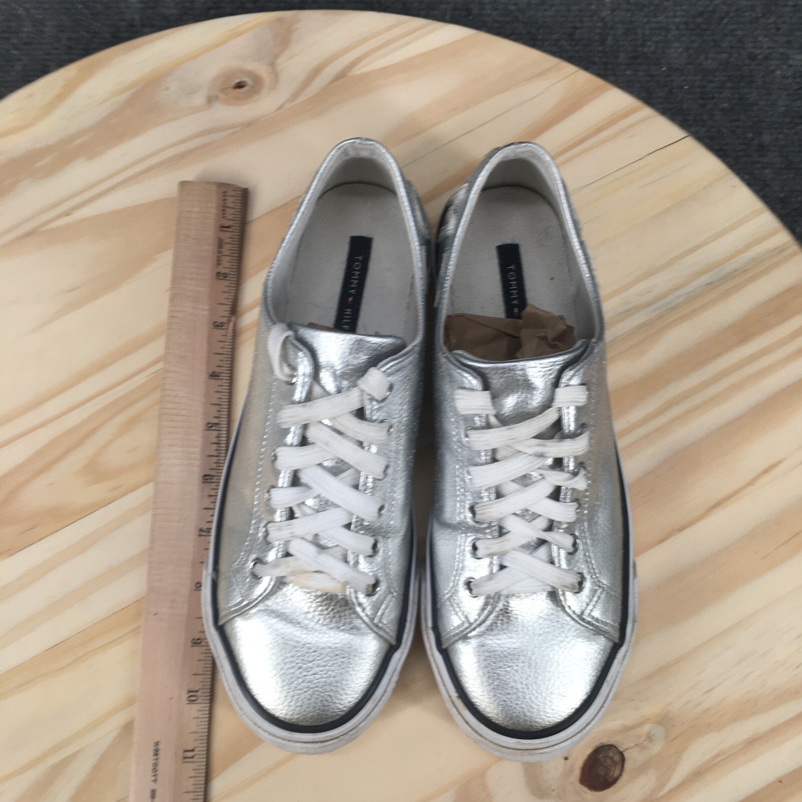 Tommy Hilfiger Shoes Womens 7.5M Helien Platform Sneakers Silver Lace Up Low Top