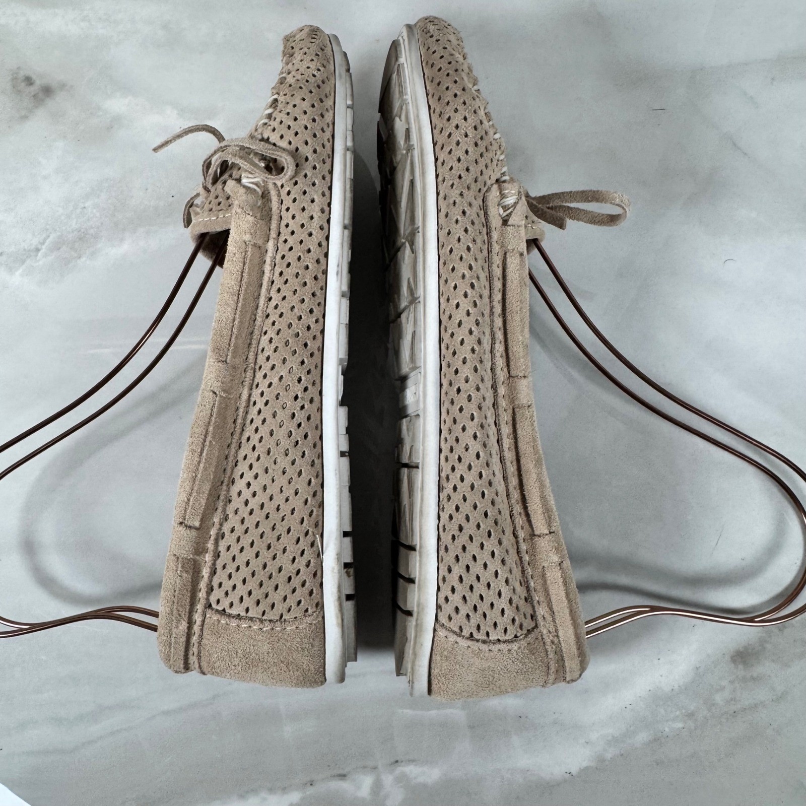 Minnetonka Tan Suede Perforated Moccasins Comfort Neutral Casual Size 11