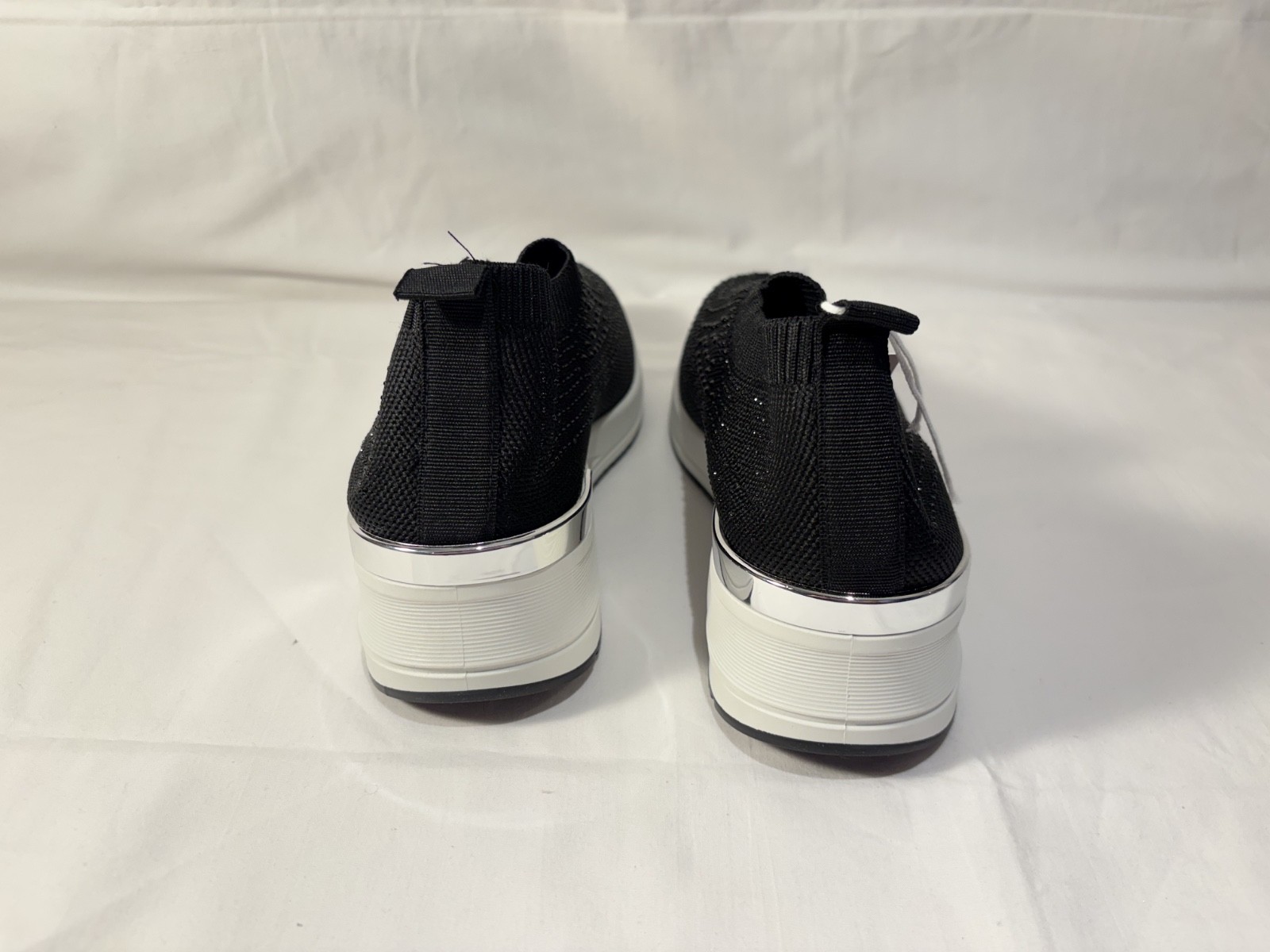 Tommy Bahama Mesh Wedge Heeled Slip-On Sneakers with Shimmer 7.5