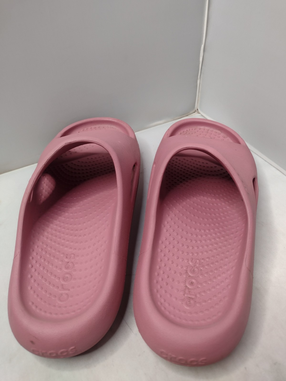 Crocs Unisex Mellow Recovery Rose Blush Croslite Slides Size 5/7 Pink Comfort YY