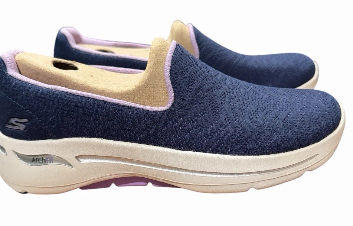 Skechers Arch Fit Size 7 Store Return GENTLY Used See Pics