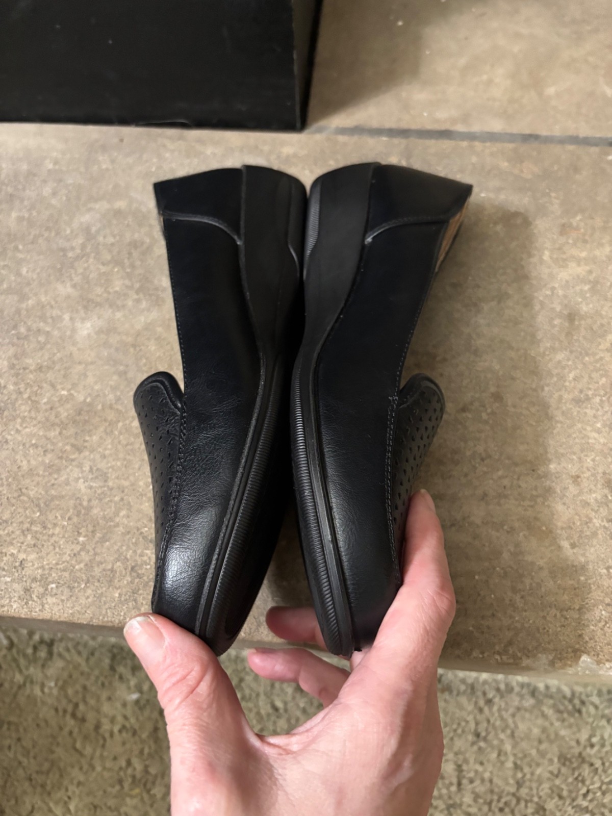 lifestride india women’s NWT black leather slip om shoe