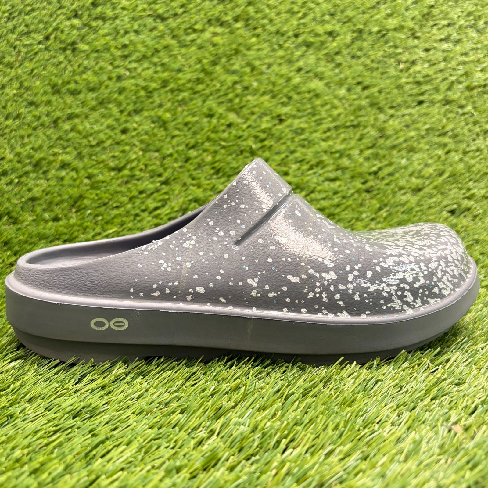 OOFOS OOcloog Limited Edition Clog Womens Size 9 Gray Slate Casual Slip On Shoes