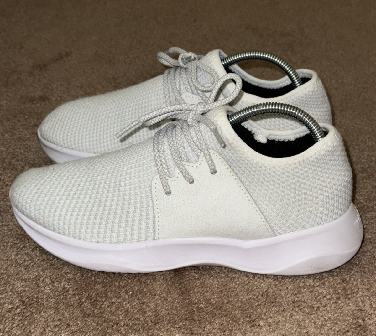 VESSI Waterproof Knit Everyday Classic sneakers shoes Women’s Size 7 Pearl white