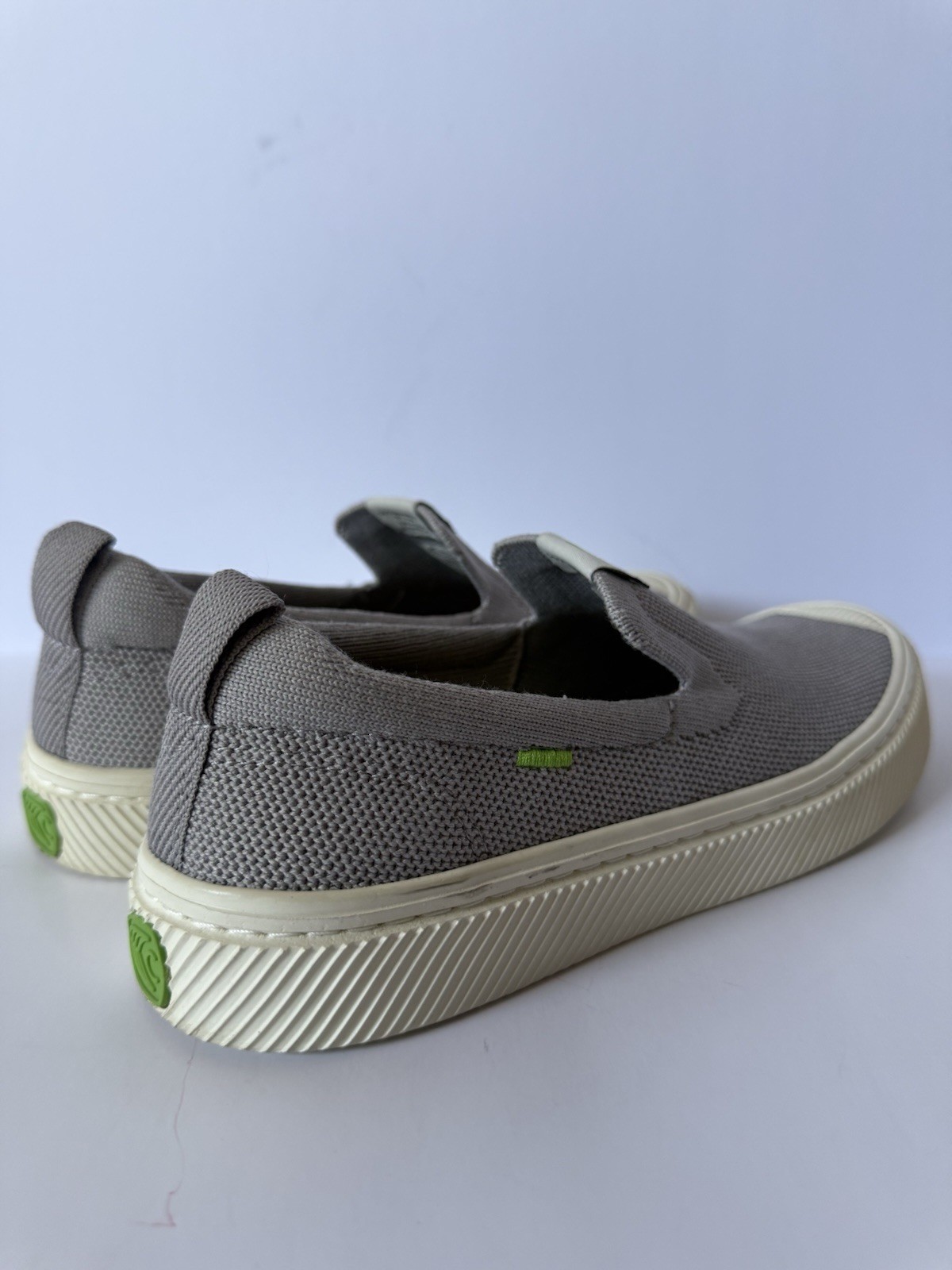 Cariuma IBI Slip-On Shoes Women’s 6.5 Gray Knit Sustainable Casual Comfort