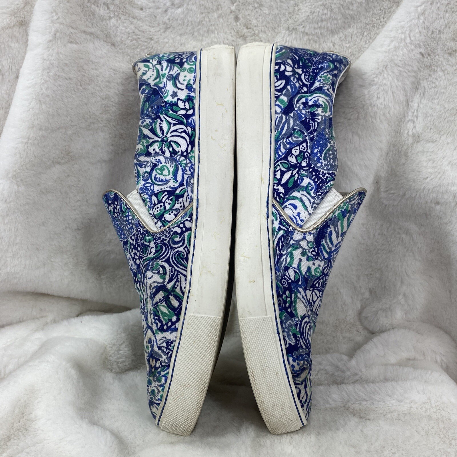 Lilly Pulitzer Julie sneaker Royal Purple 60 animals blue white slip ons size 10