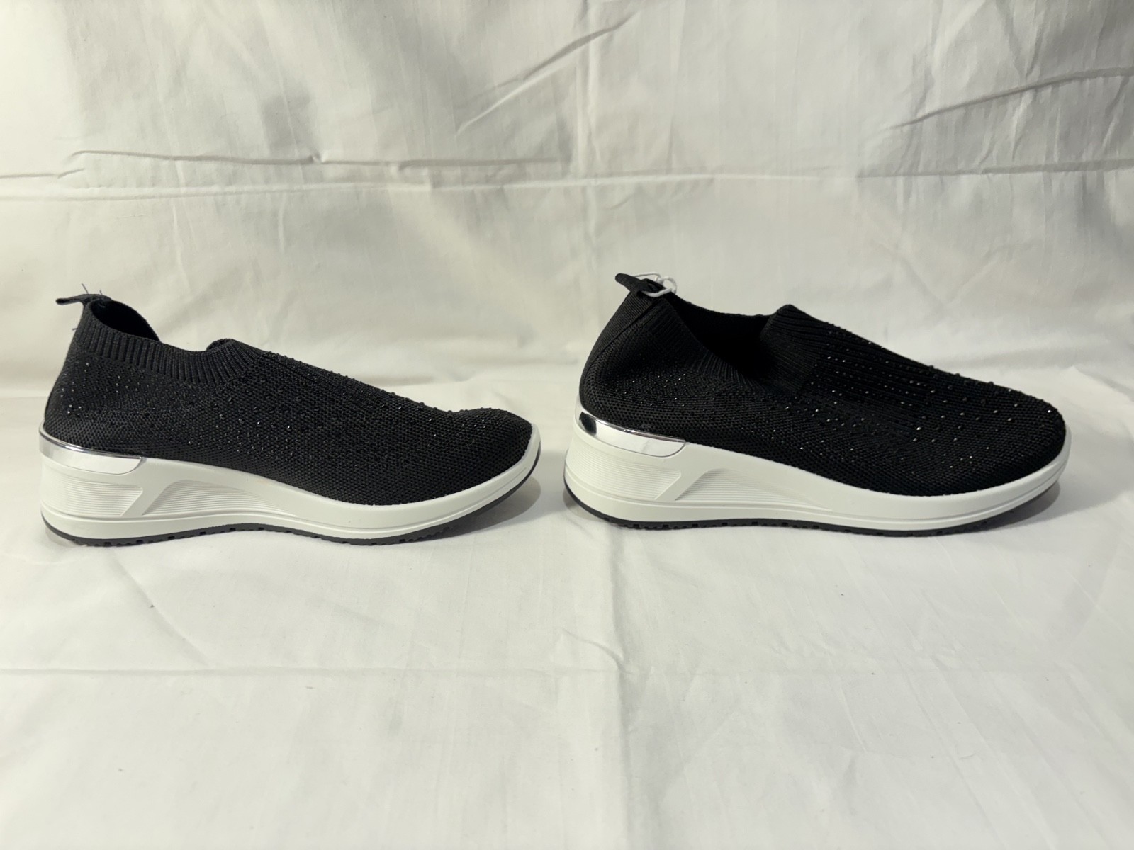 Tommy Bahama Mesh Wedge Heeled Slip-On Sneakers with Shimmer 7.5