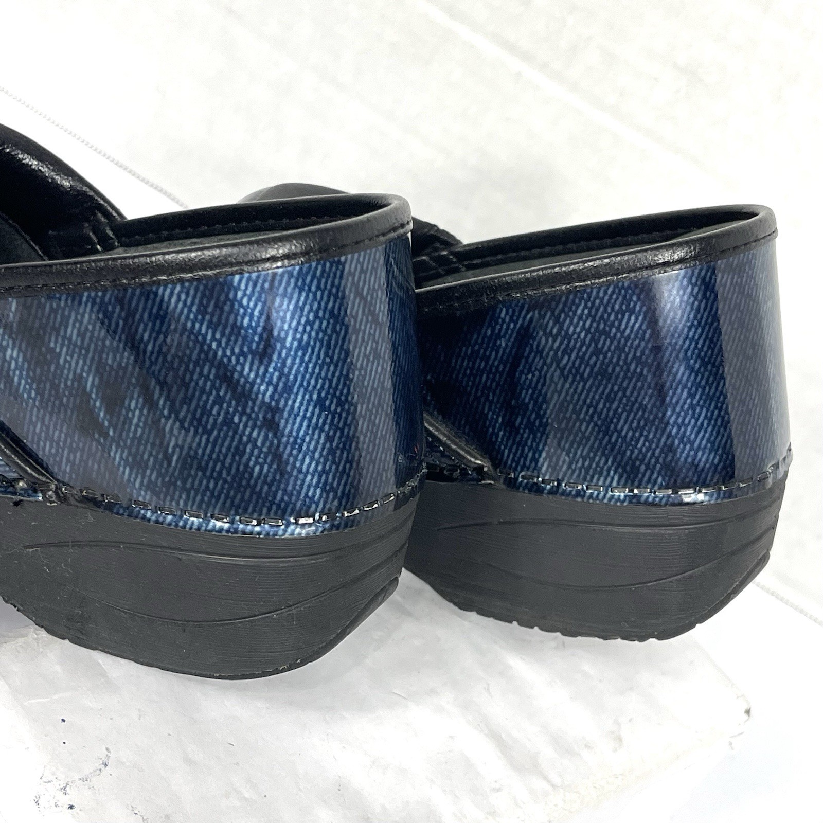 Dansko XP 2.0 Clog Womens 39 US 8.5 – 9 Blue Denim Patent Leather Nursing Shoes