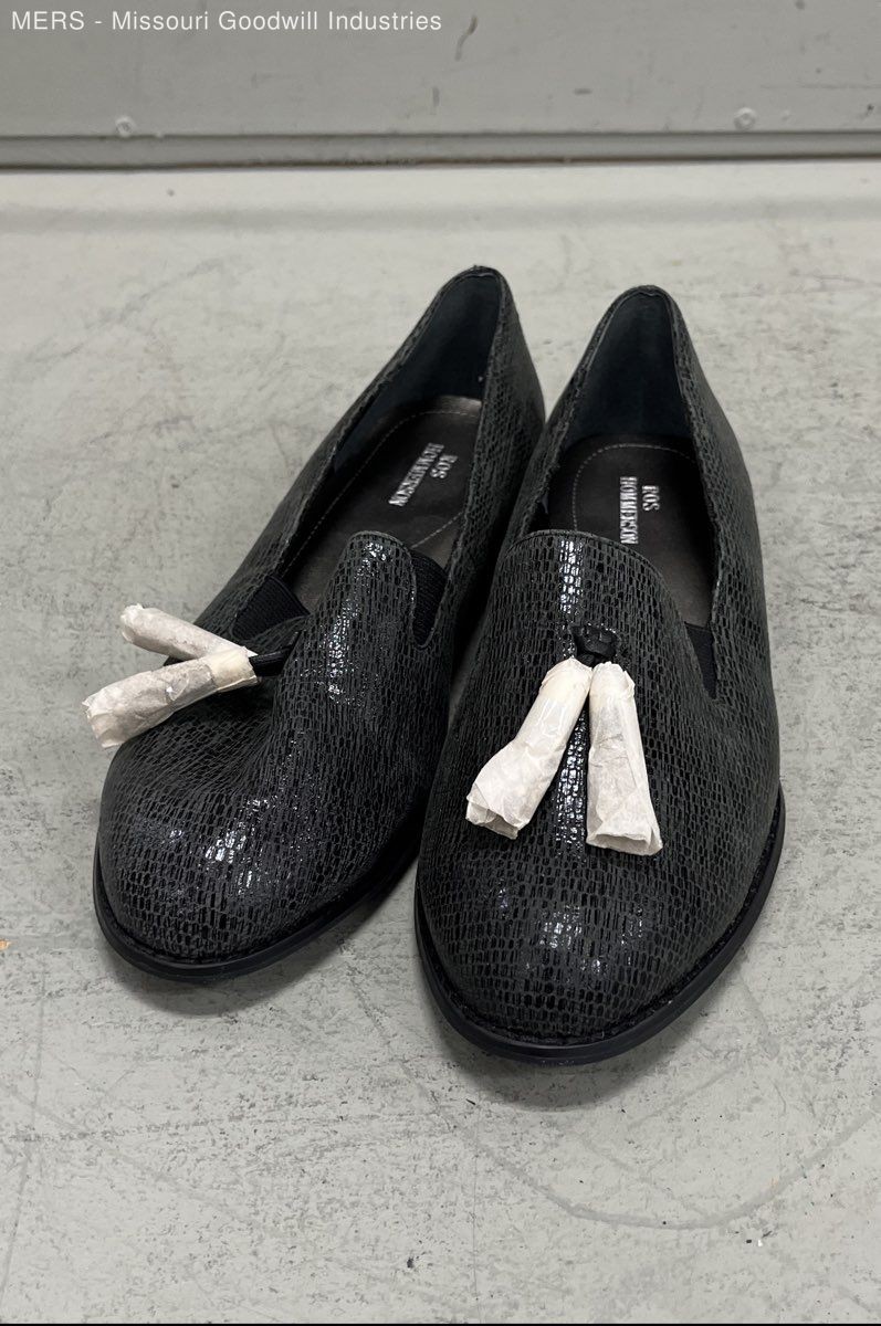 Ros Hommerson Dixie Black Textured Leather Tassel Loafers Women’s Size 6W DS