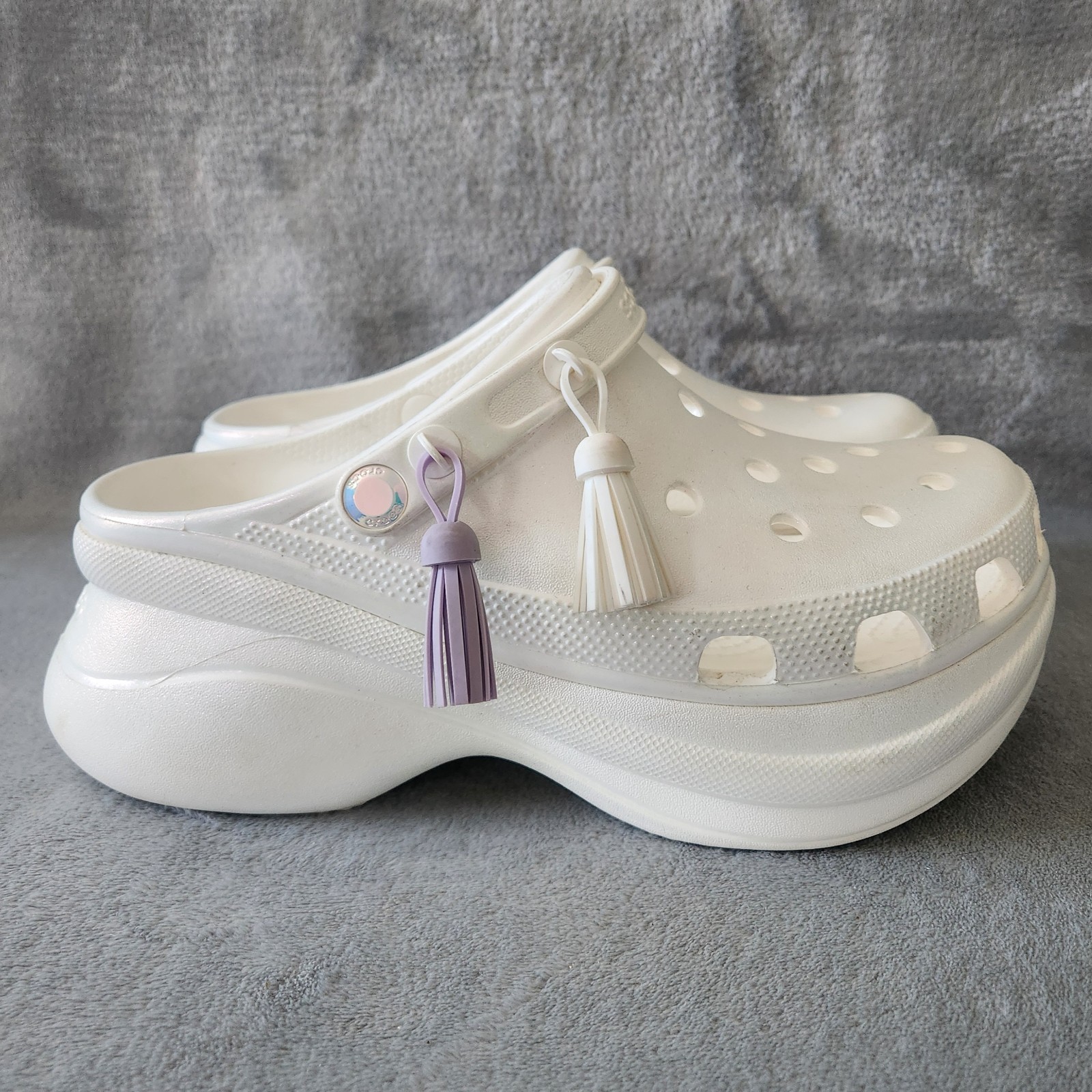 CROCS Classic Bae Festival Womens Iridescent White Tassel Platform Shoes Size 10