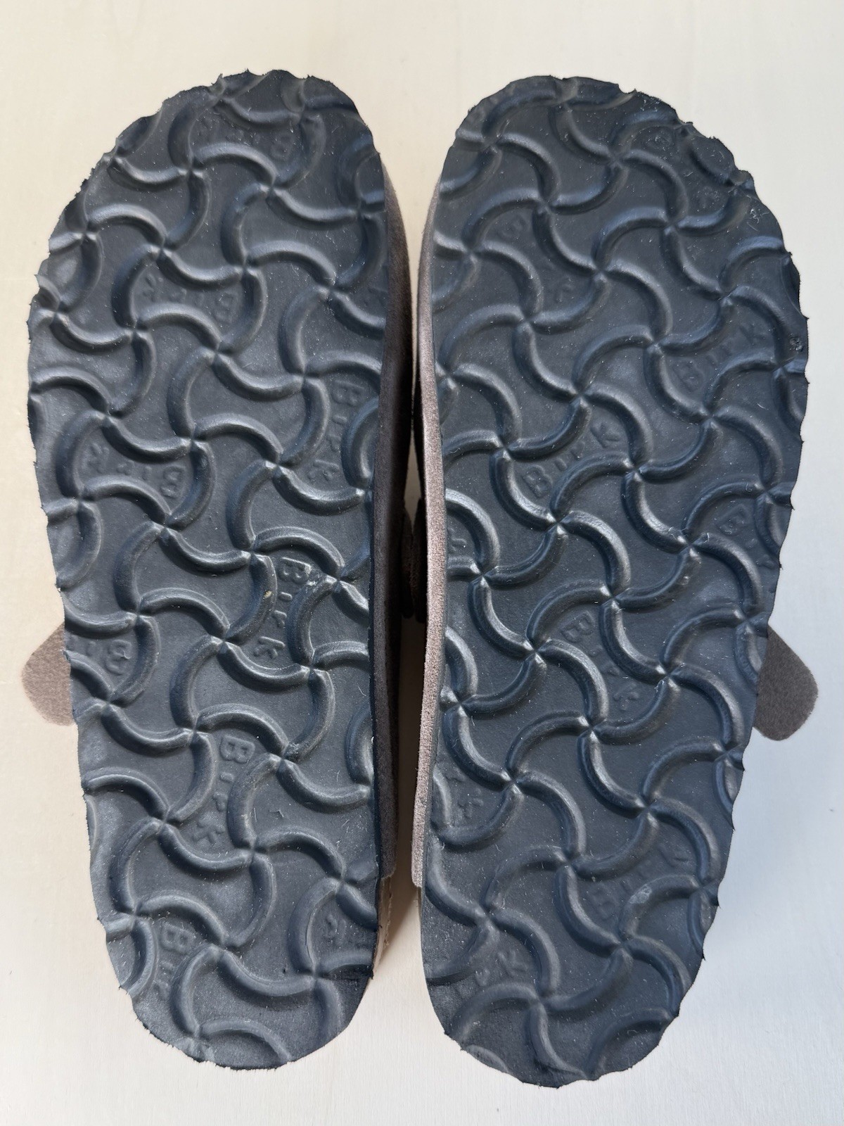Birkenstock Boston Suede Clogs Womens 37 US 6 6.5 Taupe Soft Footbed EUC