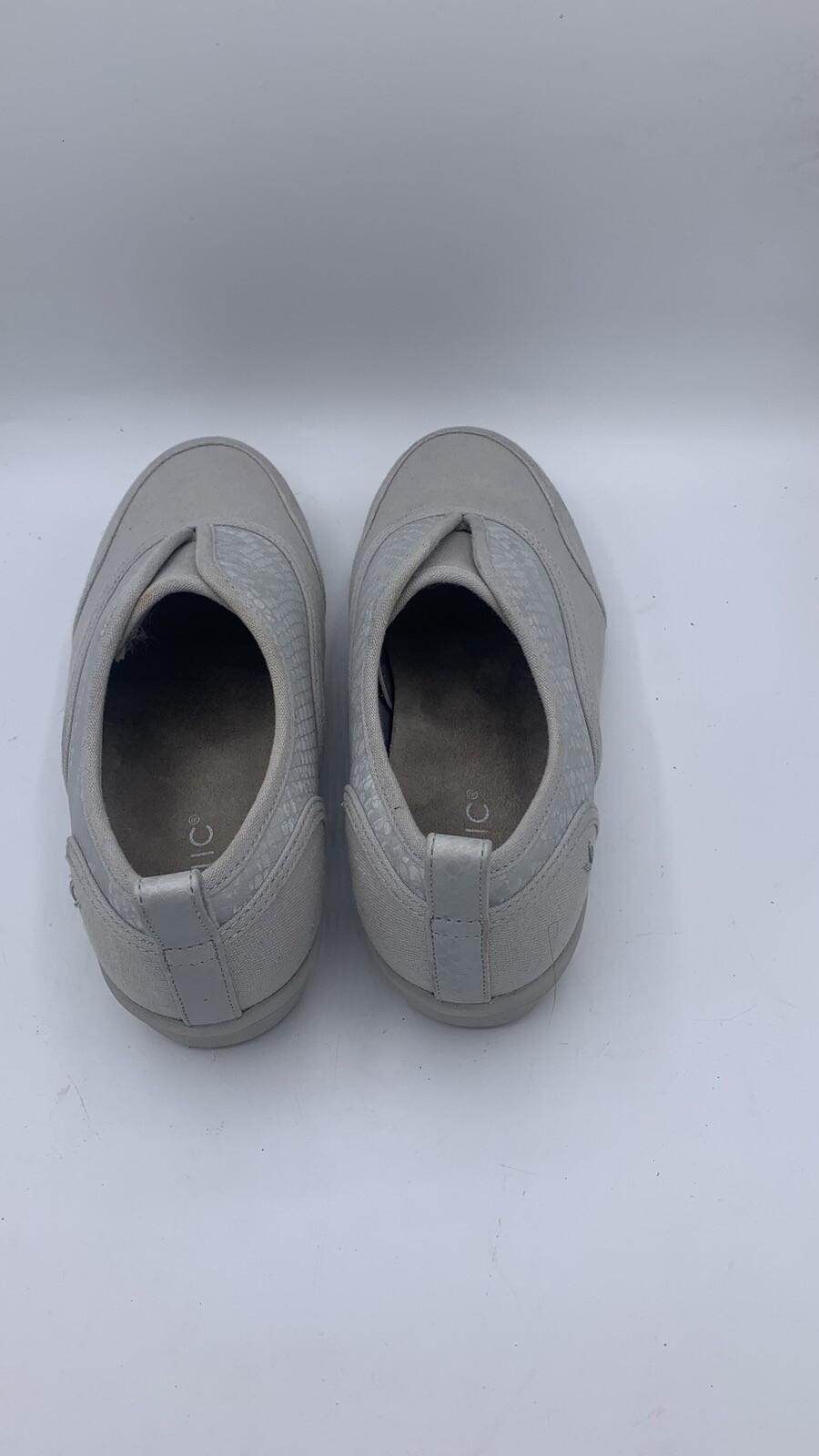 Vionic Magnolia Denver Slip On Sneaker Comfort Shoes Arch Support Lt Gray