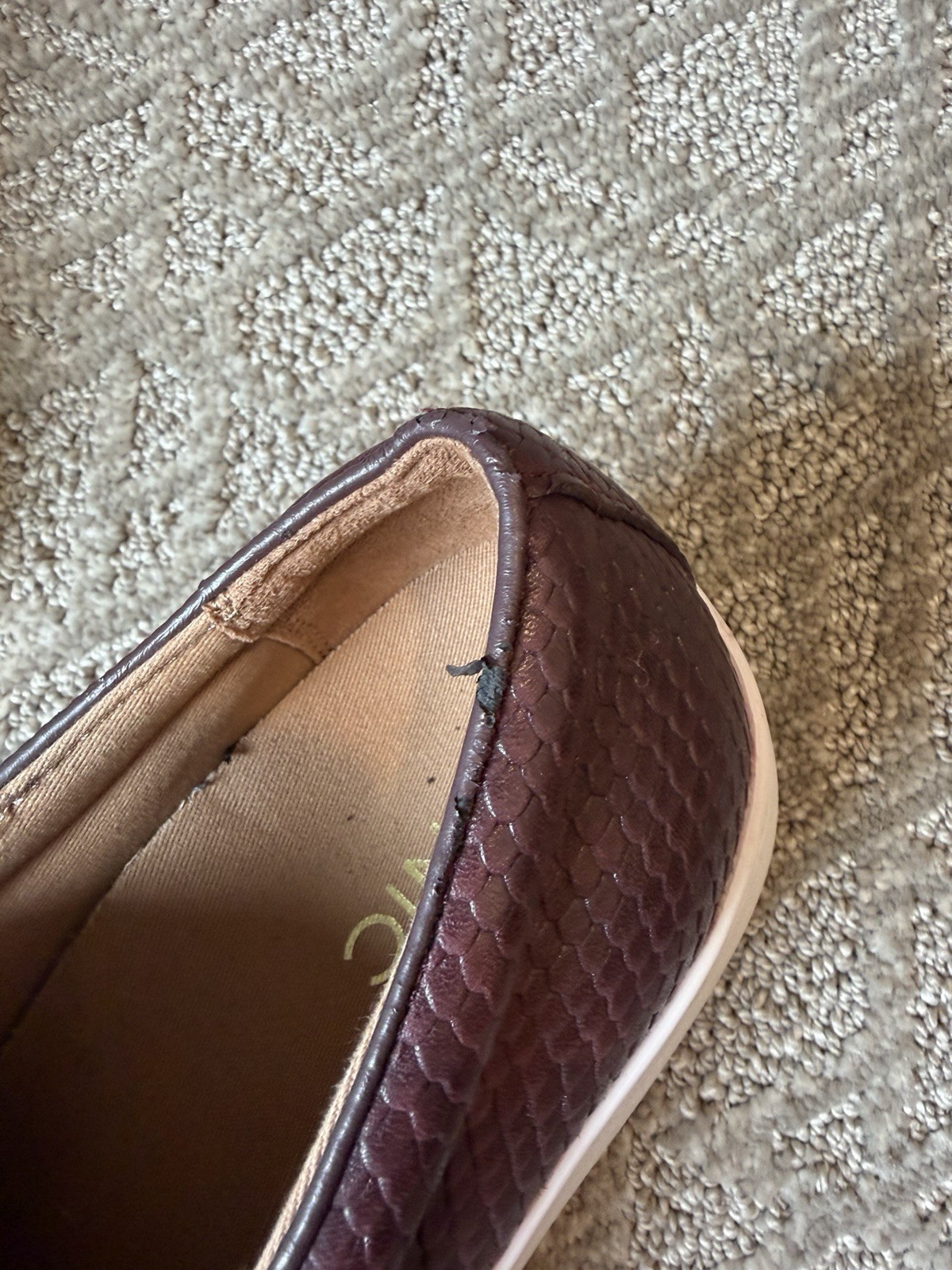 Vionic Women’s Burgundy Snake Skin Slip-On Comfort Shoes 8 M White Sole NWD
