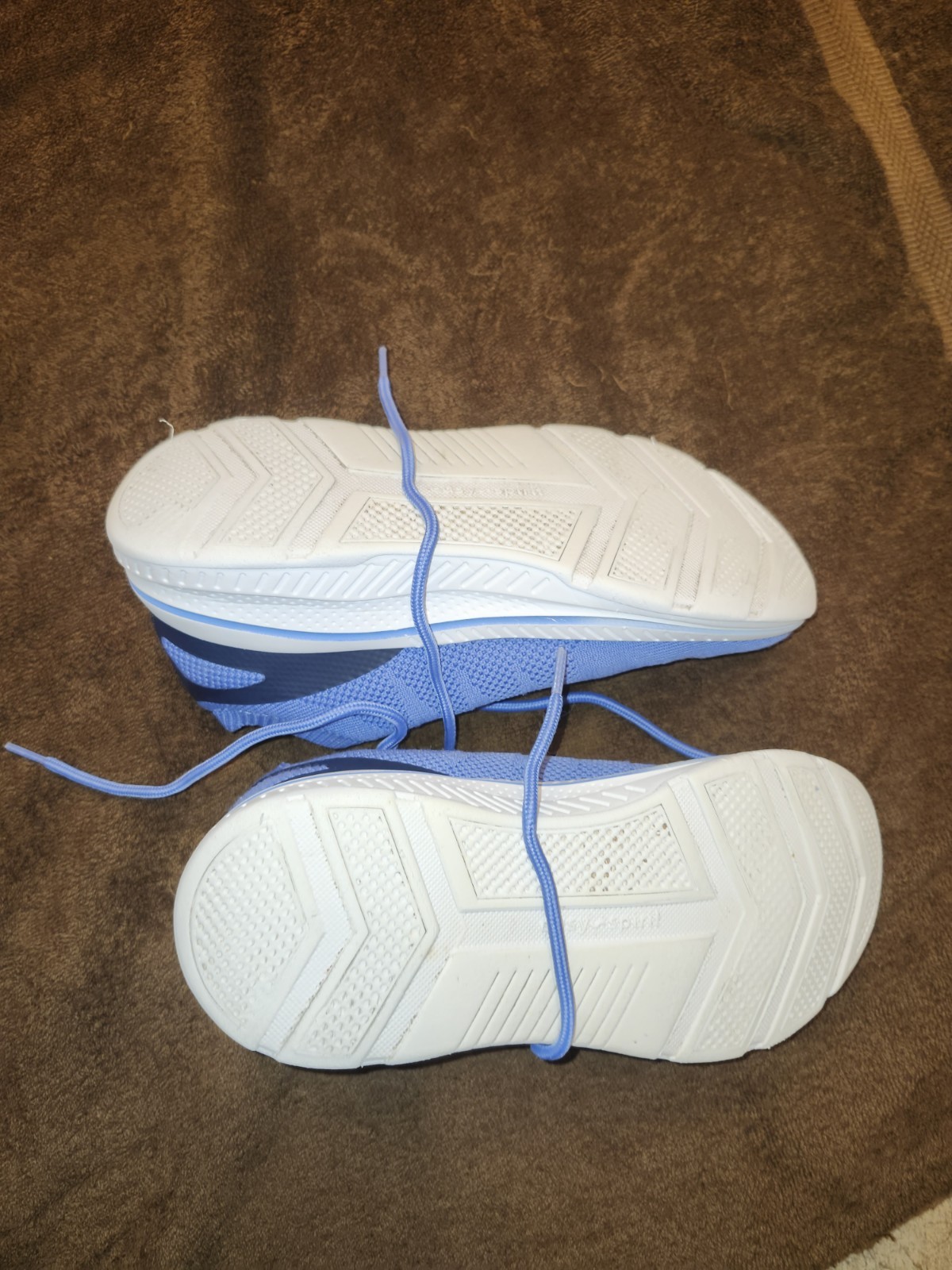 Easy Spirit Women’ NWOT Sneakers. Size 6.5. Casual Blue & Pink. FREE SHIPPING!⚡⚡