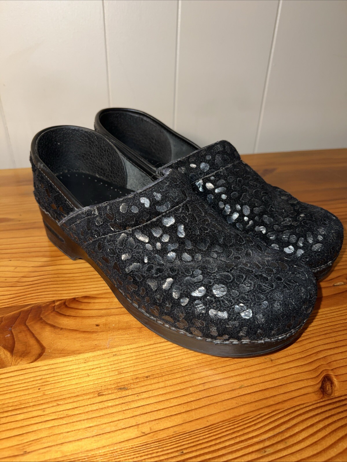 Dansko Sz 42 Leopard Cheetah Spotted Black Textile Upper Slip On Clog