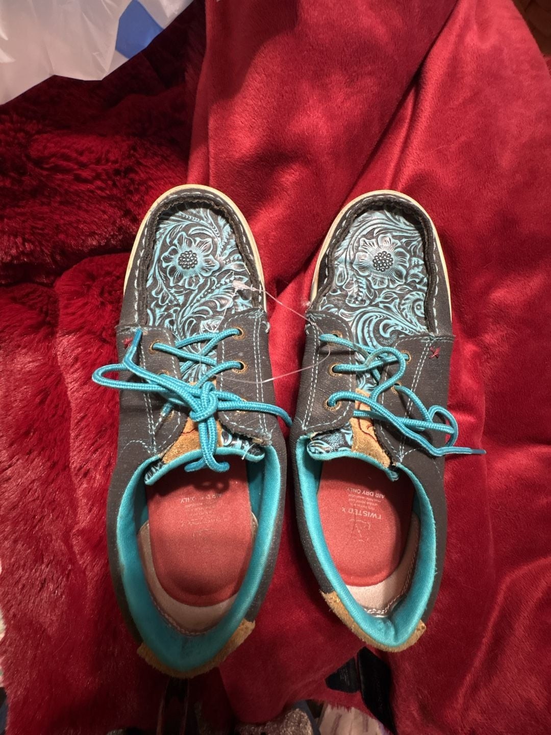 Twisted X Women’s Kicks Dark Teal Floral Tooled Casual Sneakers