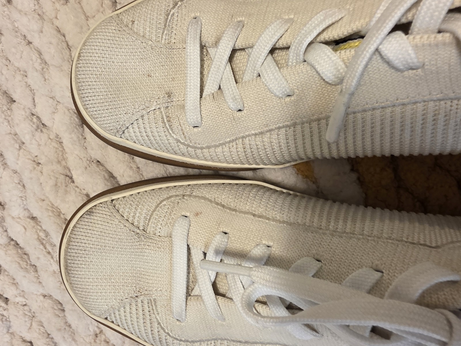 Rothys Womens Blonde Size 8 Cream Lace Up Round Toe Low Top Sneakers