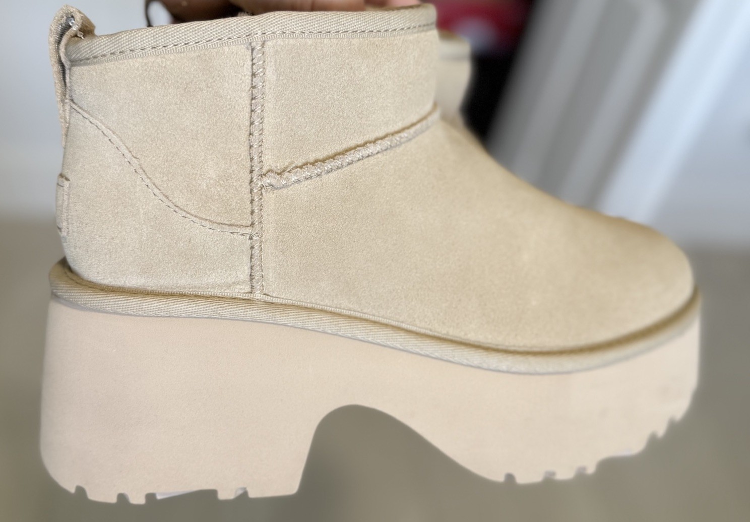 UGG CLASSIC ULTRA MINI NEW HEIGHTS Platform. Boots Mustard Seed WOMENS US 8