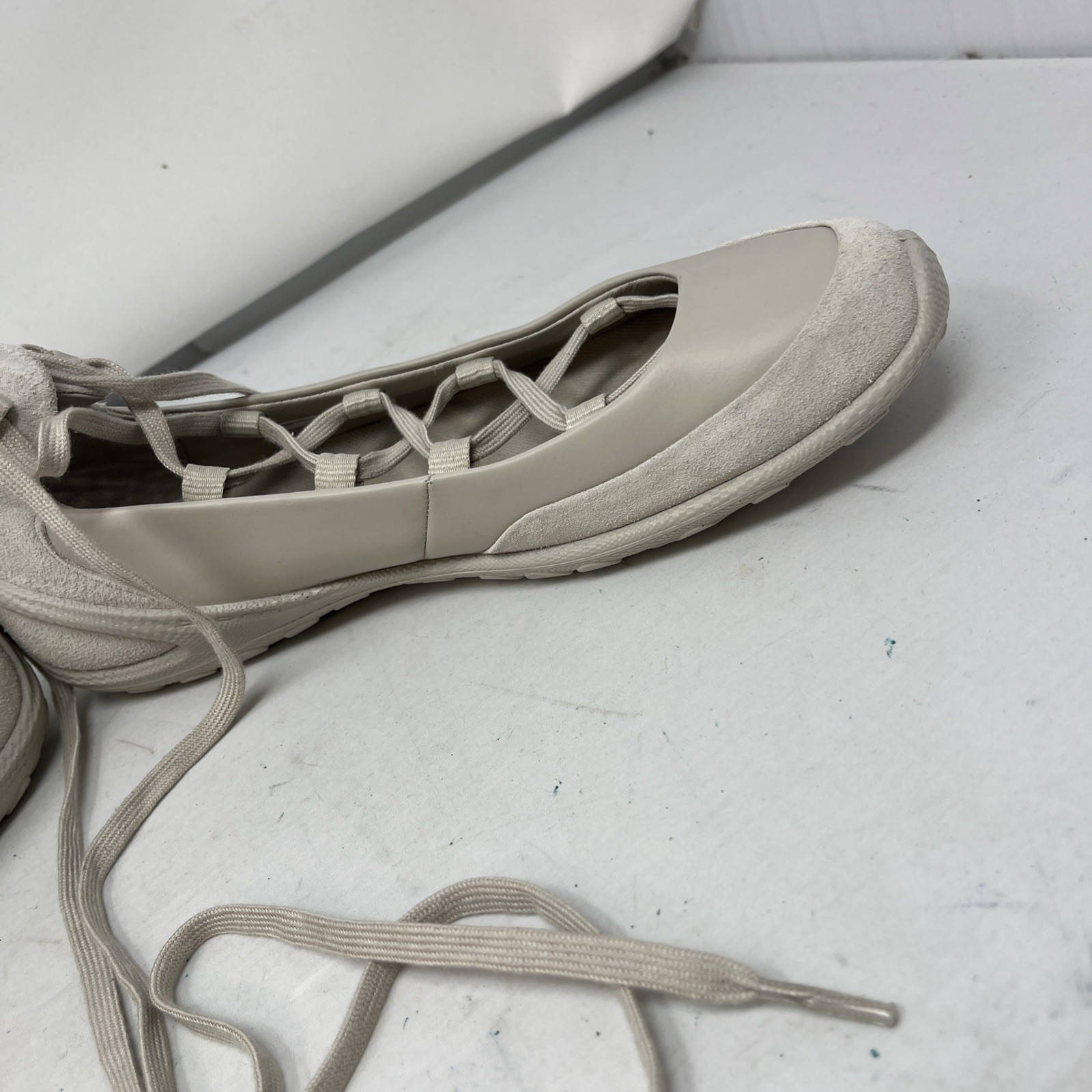 Ecco Biom Comfort Stylish Lace-up Flats Size 39 Never Worn