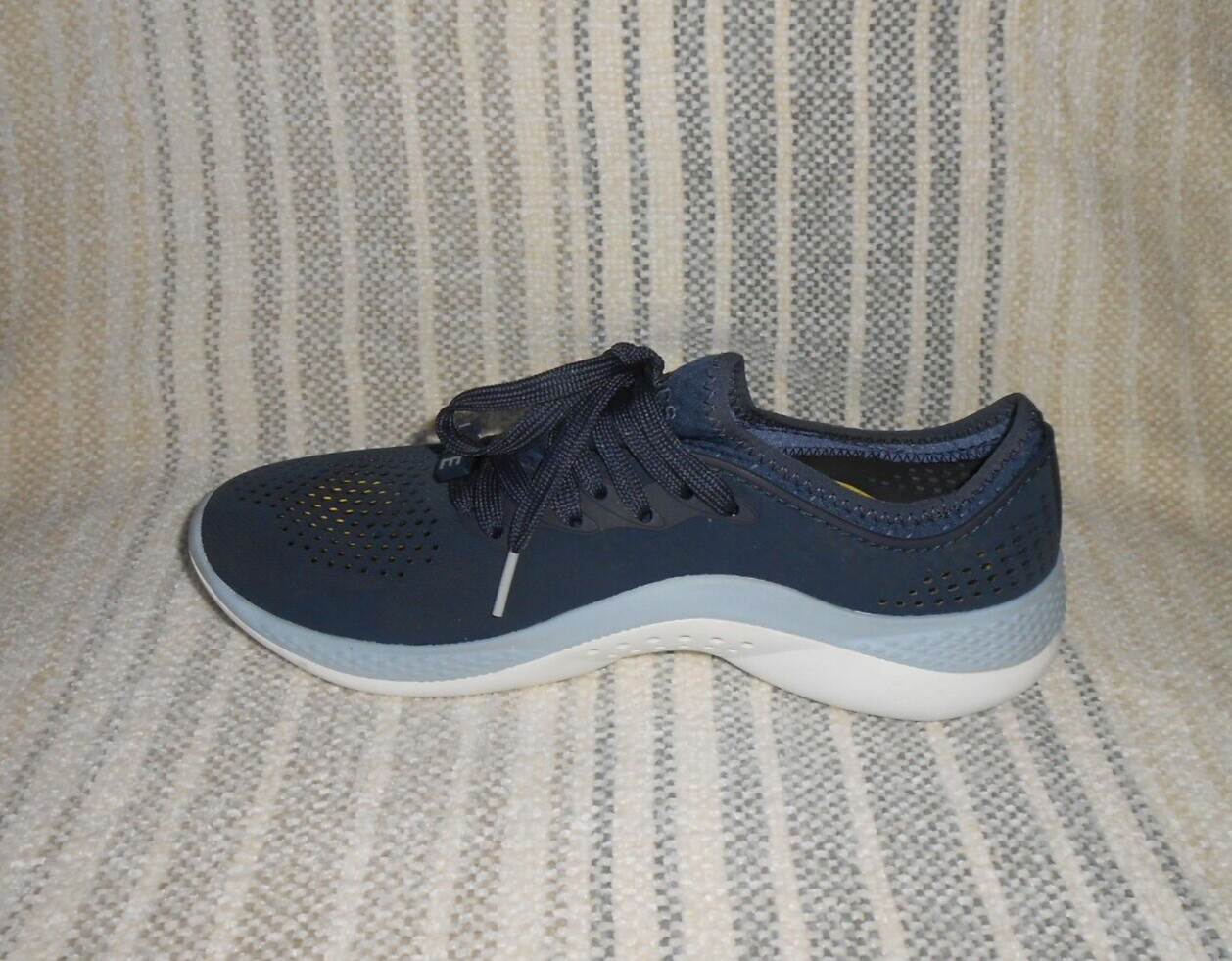 Crocs Literide 360 Pacer Sneakers Women 9 Blue Lace Up Comfort Water Shoe 206705