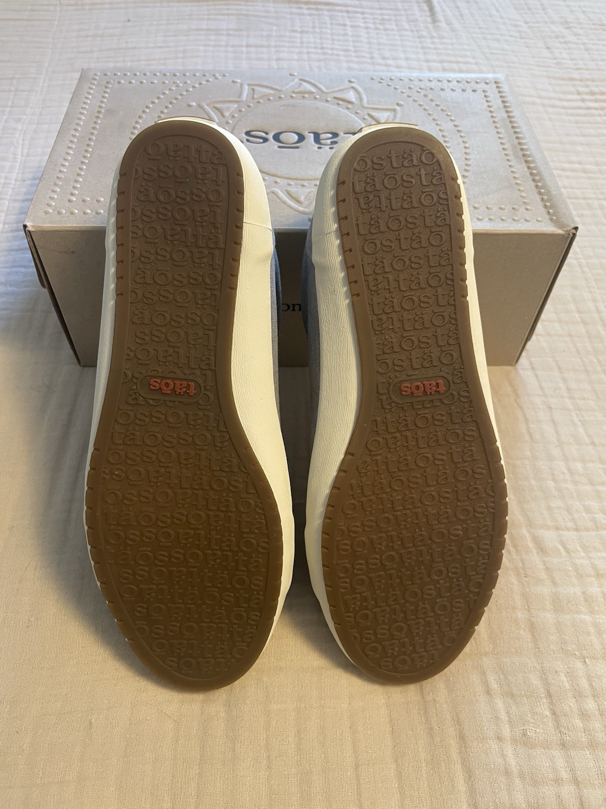 Women’s Taos Star Casual Sneaker Grey Wash Canvas 8.5 wide New in Box