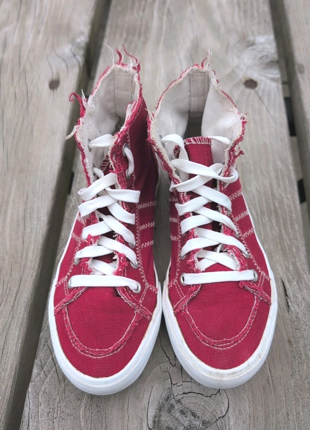 Obtaom Canvas High Top Fashion Sneakers Shoes ~ Women’s Size 5 ~ Red ~ GUC