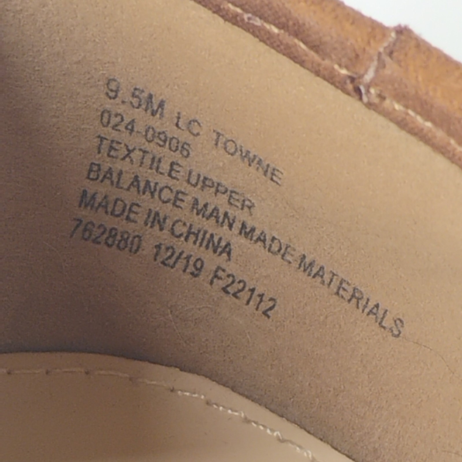 Liz Clairborne Perforated Brown Tan Loafers Flats Size 9.5 Women’s EUC