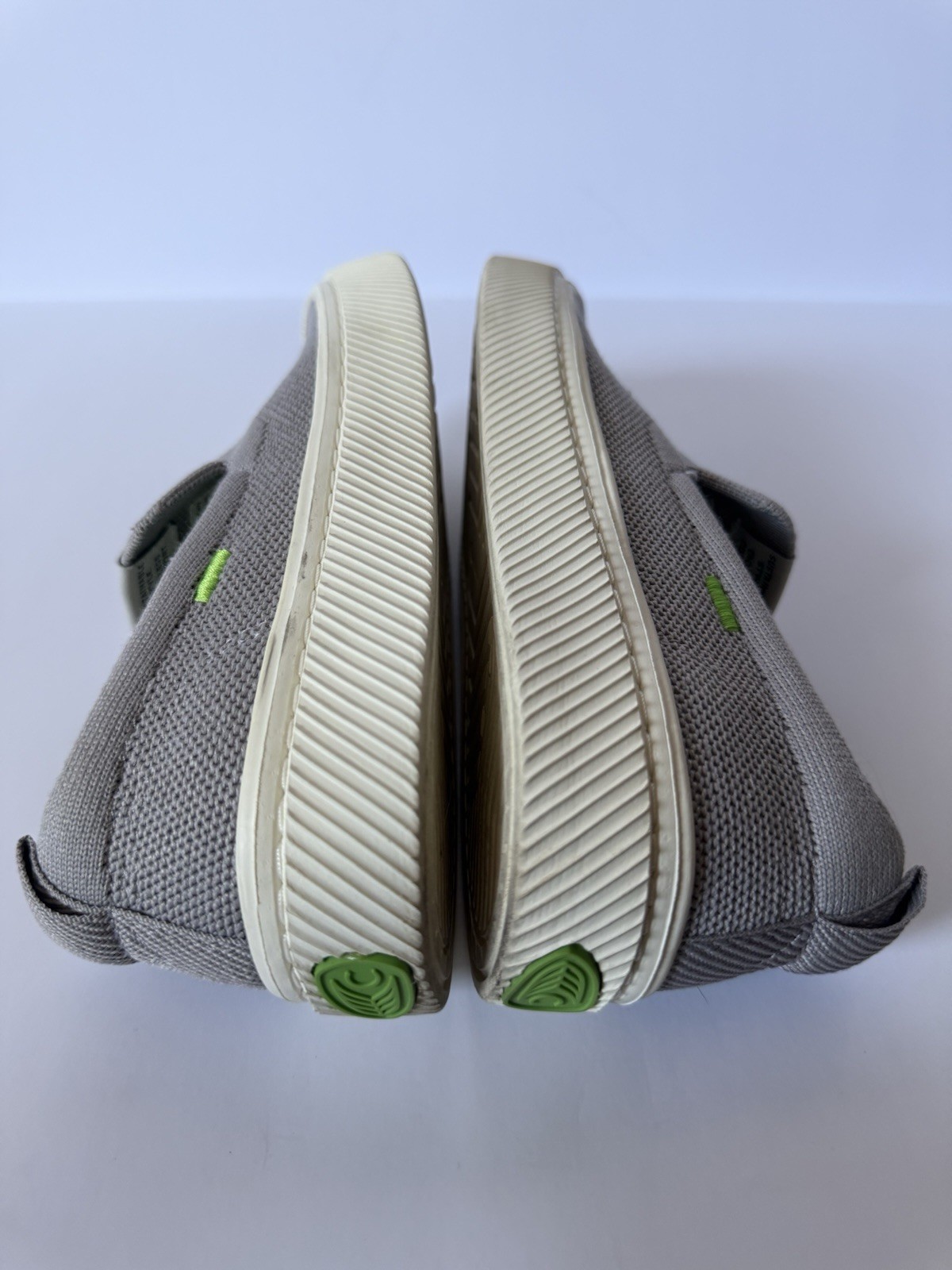 Cariuma IBI Slip-On Shoes Women’s 6.5 Gray Knit Sustainable Casual Comfort