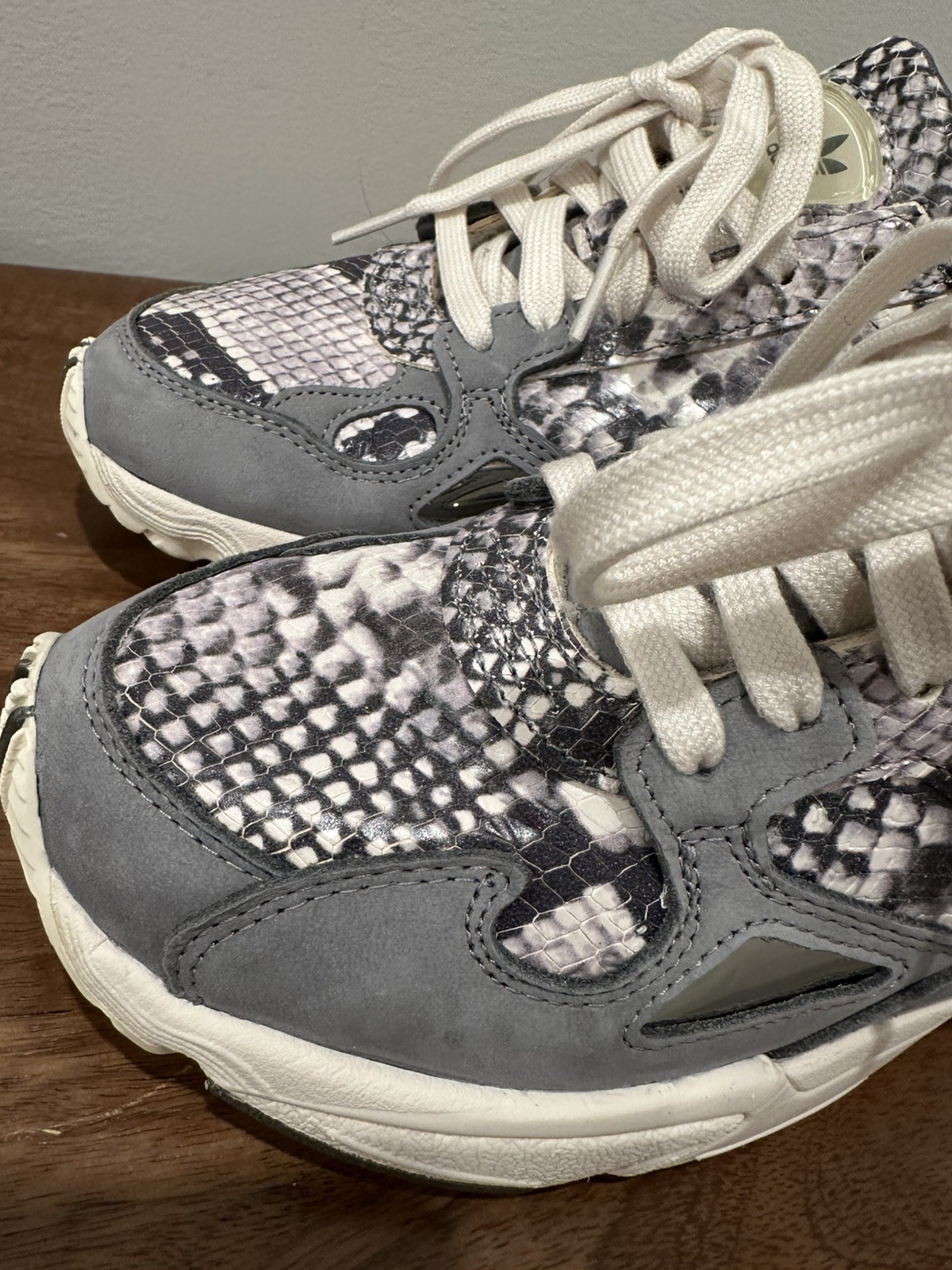 Adidas Womens Falcon W EH0192 Gray Graphic Print Lace Up Shoes Size 8