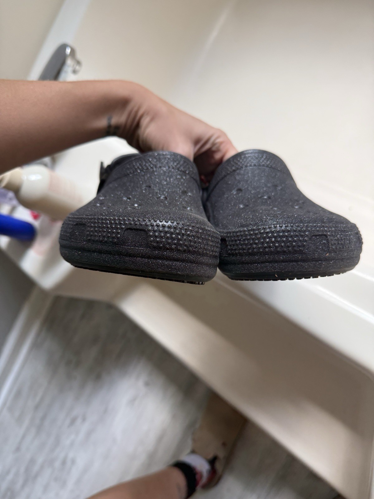 Crocs Classic Work Clogs Womens Black Glitter Slip-On Adjustable – 10