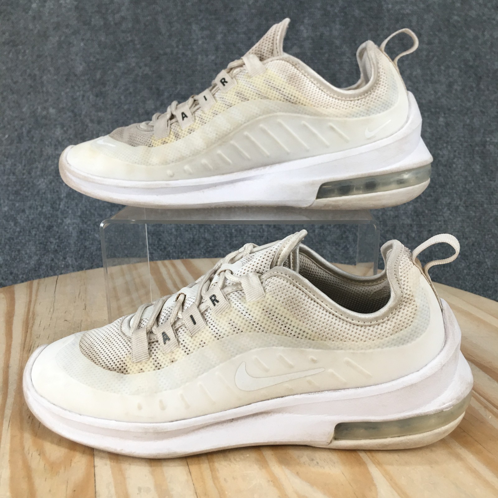 Nike Shoes Womens 7 Air Max Axis Sneakers White Mesh Lace Up Sports AA2168-100