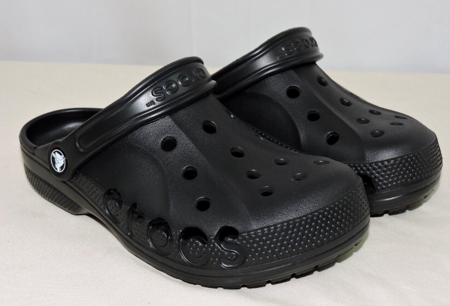 Crocs Unisex Black Baya Clogs Shoes Men’s 5 US / Women’s 7 US