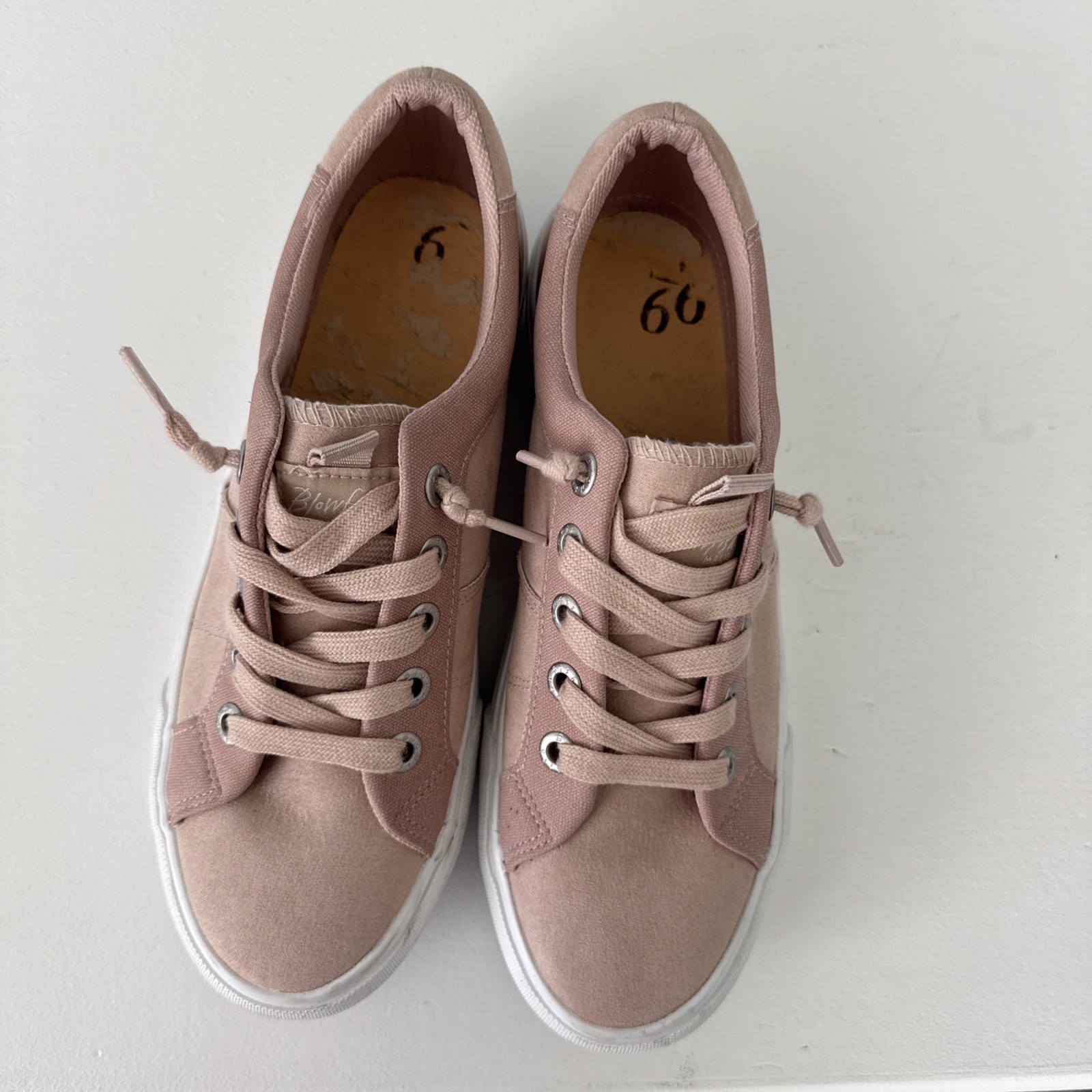 Blowfish Malibu Tie/Slip On Sneaker Dusty Pink Size 9